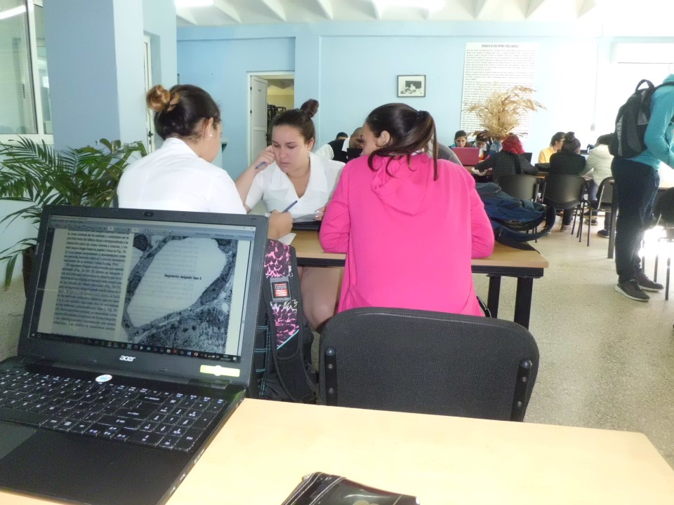 #QuédateEnCasa  #CubaSalva  #AplausosPorLaVida